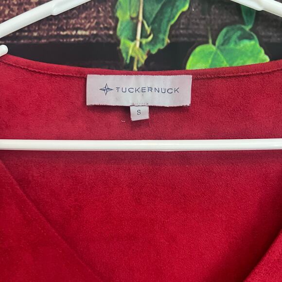 Tuckernuck Easton Faux Suede Blouse Small Swing Top Red Velvet Business Casual - Picture 2 of 5